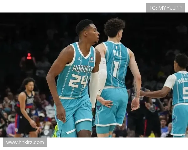 黄蜂主帅赞队员团结负责称赞球队氛围令人满意